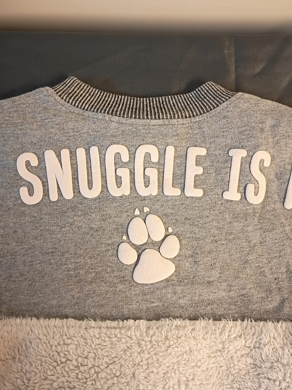 Great Wolf Lodge Kids Grey And White Sweater With Wolf Ears Included